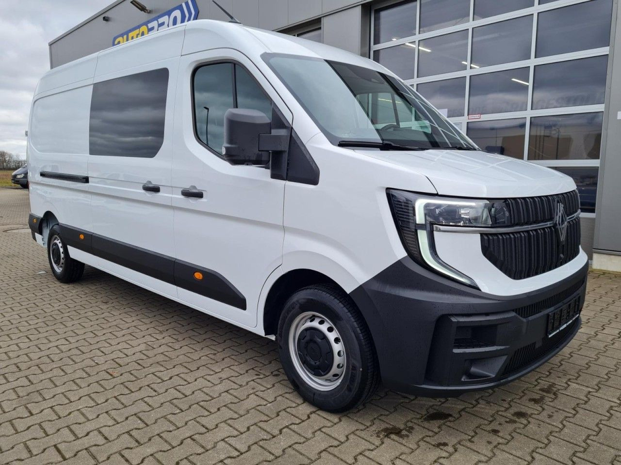 Renault Master 35 Kasten L3 Doka 7-Sitze KLIMA TEMPOMAT - Цельнометаллический фургон, Грузопассажирский фургон: фото 3 Renault Master 35 Kasten L3 Doka 7-Sitze KLIMA TEMPOMAT - Цельнометаллический фургон, Грузопассажирский фургон: фото 3
