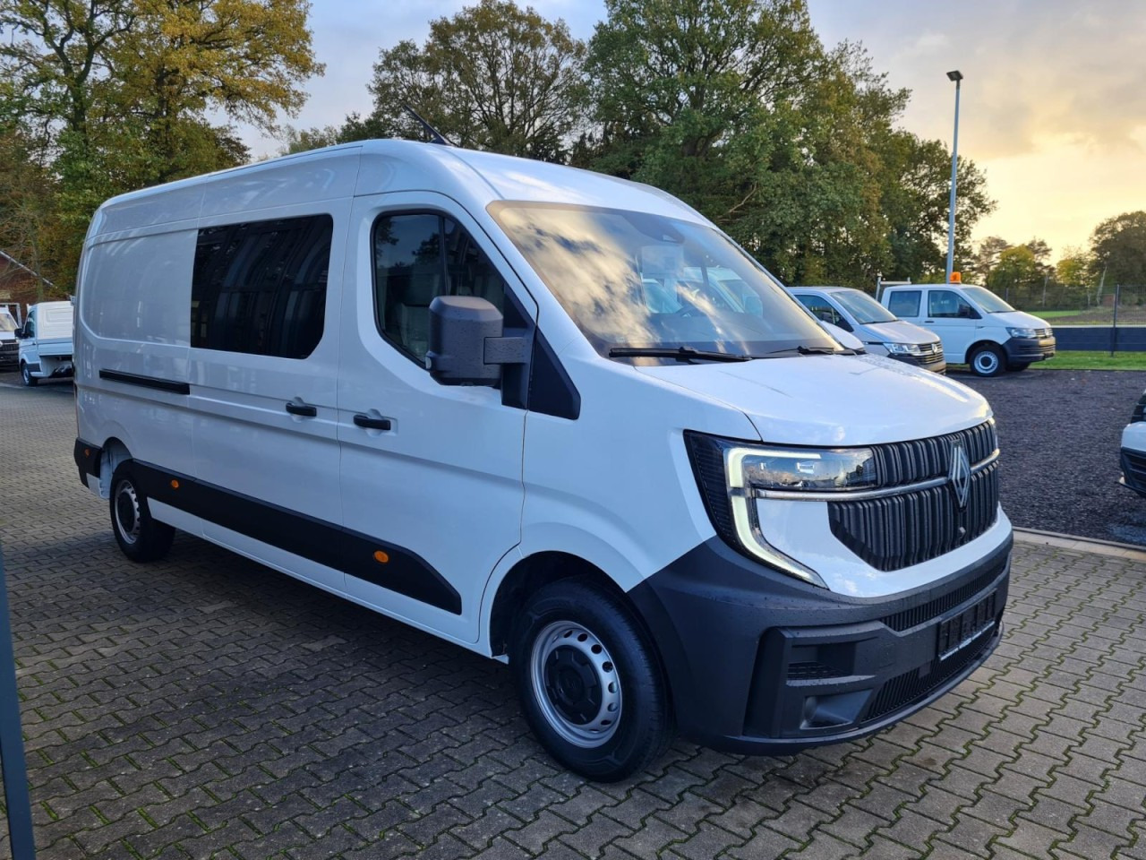 Renault Master 35 Kasten dCi Doka L3H2 KLIMA TEMPOMAT - Цельнометаллический фургон, Грузопассажирский фургон: фото 3 Renault Master 35 Kasten dCi Doka L3H2 KLIMA TEMPOMAT - Цельнометаллический фургон, Грузопассажирский фургон: фото 3