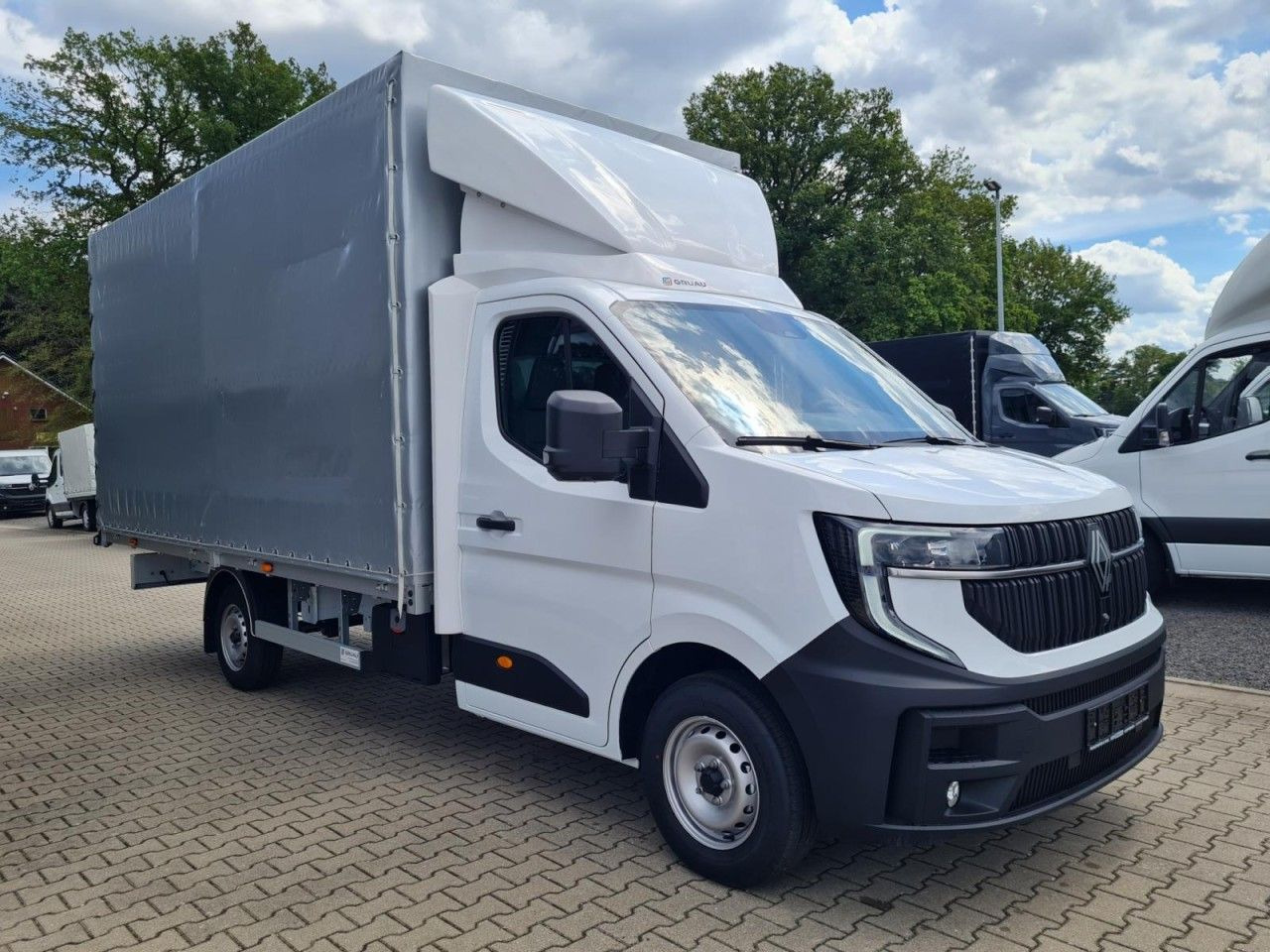 Renault Master 35 Pritsche Schiebe Plane dCi 170 10 Pal. - Тентованный фургон: фото 4 Renault Master 35 Pritsche Schiebe Plane dCi 170 10 Pal. - Тентованный фургон: фото 4