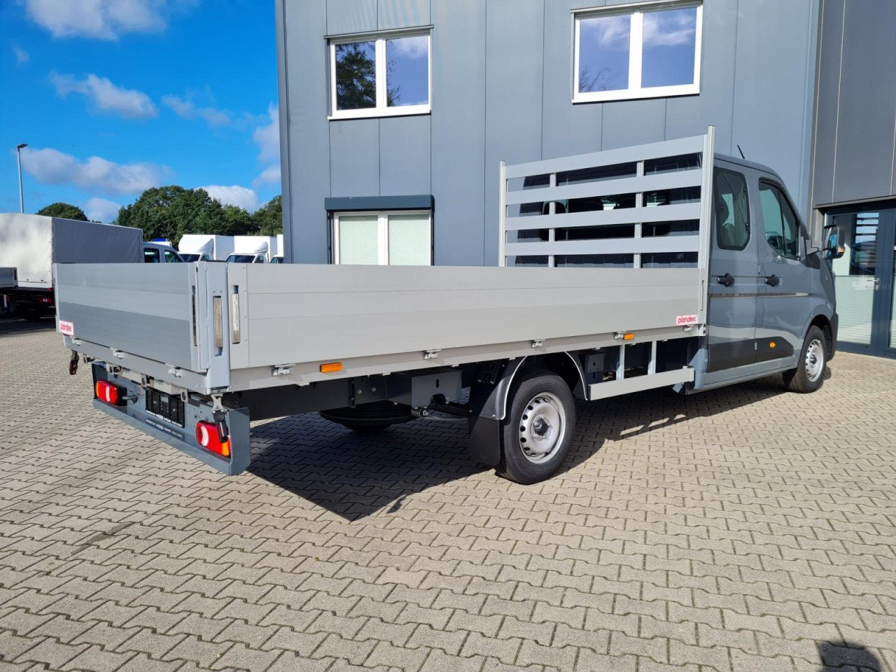 Renault Master New 3,5t Doka dCi 170 L3H1 Lang - Малотоннажный бортовой грузовик, Грузопассажирский фургон: фото 4 Renault Master New 3,5t Doka dCi 170 L3H1 Lang - Малотоннажный бортовой грузовик, Грузопассажирский фургон: фото 4