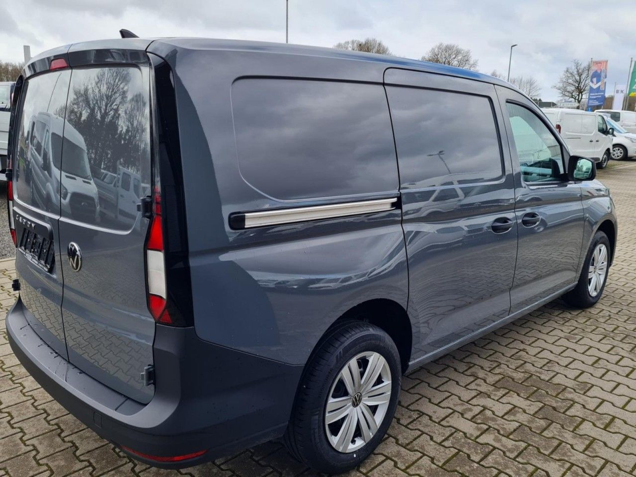 Volkswagen Caddy Kasten Cargo TDI Maxi PDC KLIMA TEMPOMAT - Легковой фургон: фото 4 Volkswagen Caddy Kasten Cargo TDI Maxi PDC KLIMA TEMPOMAT - Легковой фургон: фото 4