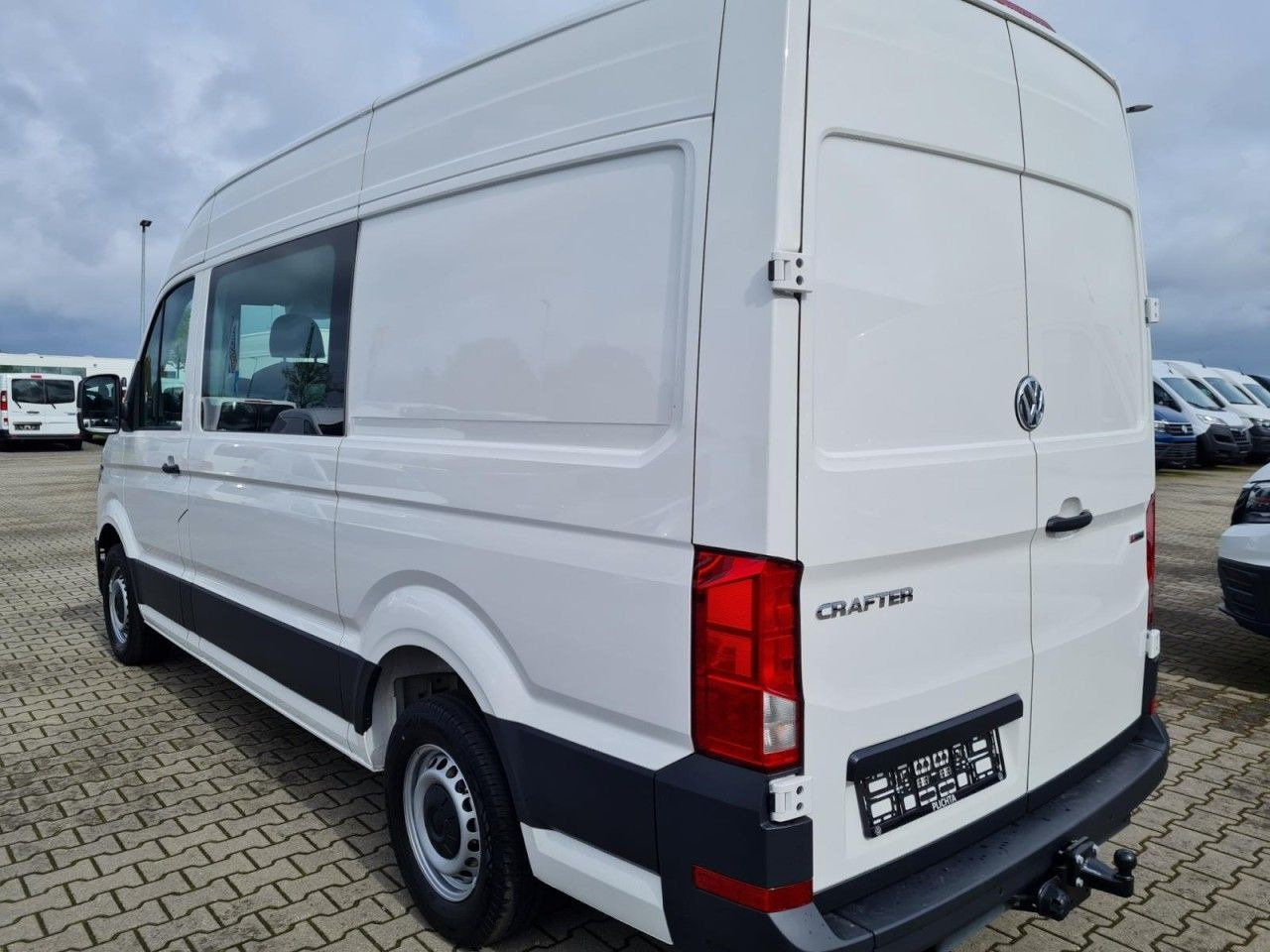 Volkswagen Crafter 35 Kasten Plus Doka mixto 4motion AHK - Цельнометаллический фургон, Грузопассажирский фургон: фото 5 Volkswagen Crafter 35 Kasten Plus Doka mixto 4motion AHK - Цельнометаллический фургон, Грузопассажирский фургон: фото 5
