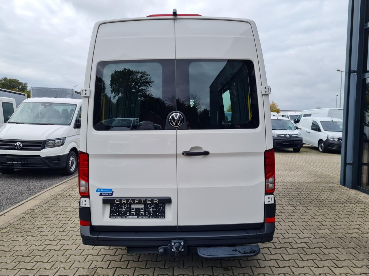Volkswagen Crafter 35 Kasten TDI MR L3H3 STANDHEIZ AHK - Цельнометаллический фургон: фото 5 Volkswagen Crafter 35 Kasten TDI MR L3H3 STANDHEIZ AHK - Цельнометаллический фургон: фото 5