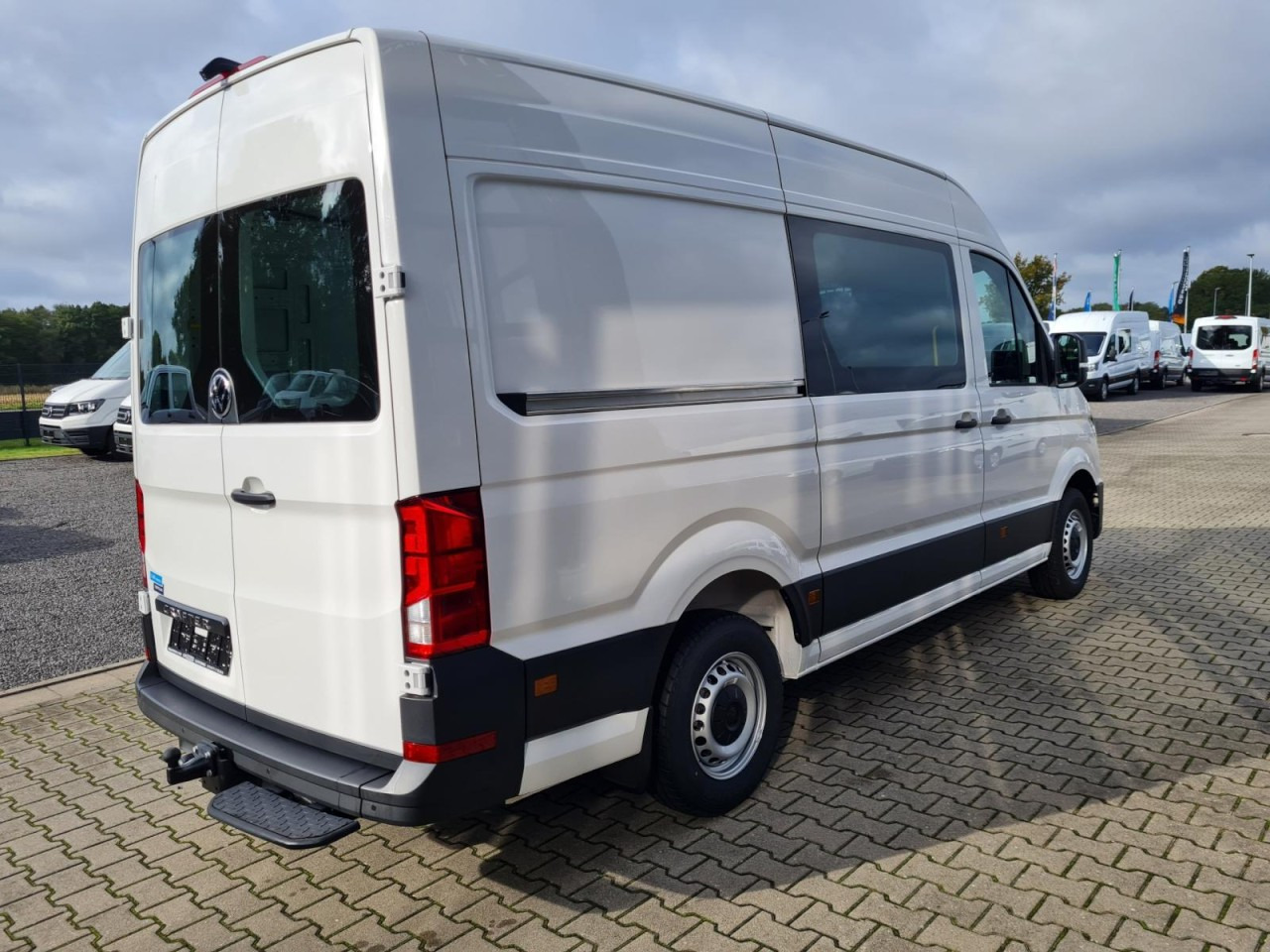 Volkswagen Crafter 35 Kasten TDI MR L3h3 Standheiz AHK - Цельнометаллический фургон: фото 4 Volkswagen Crafter 35 Kasten TDI MR L3h3 Standheiz AHK - Цельнометаллический фургон: фото 4