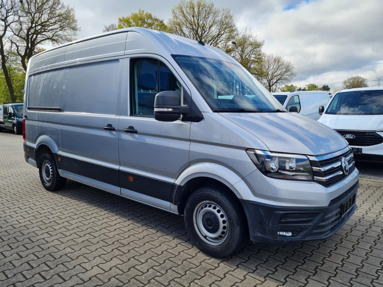 Volkswagen Crafter 35 Kasten TDI MR hoch NAVI KLIMA TEMPOMA - Цельнометаллический фургон: фото 3 Volkswagen Crafter 35 Kasten TDI MR hoch NAVI KLIMA TEMPOMA - Цельнометаллический фургон: фото 3