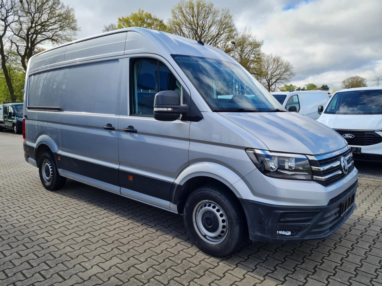 Volkswagen Crafter 35 Kasten TDI MR hoch NAVI KLIMA TEMPOMAT - Цельнометаллический фургон: фото 3 Volkswagen Crafter 35 Kasten TDI MR hoch NAVI KLIMA TEMPOMAT - Цельнометаллический фургон: фото 3