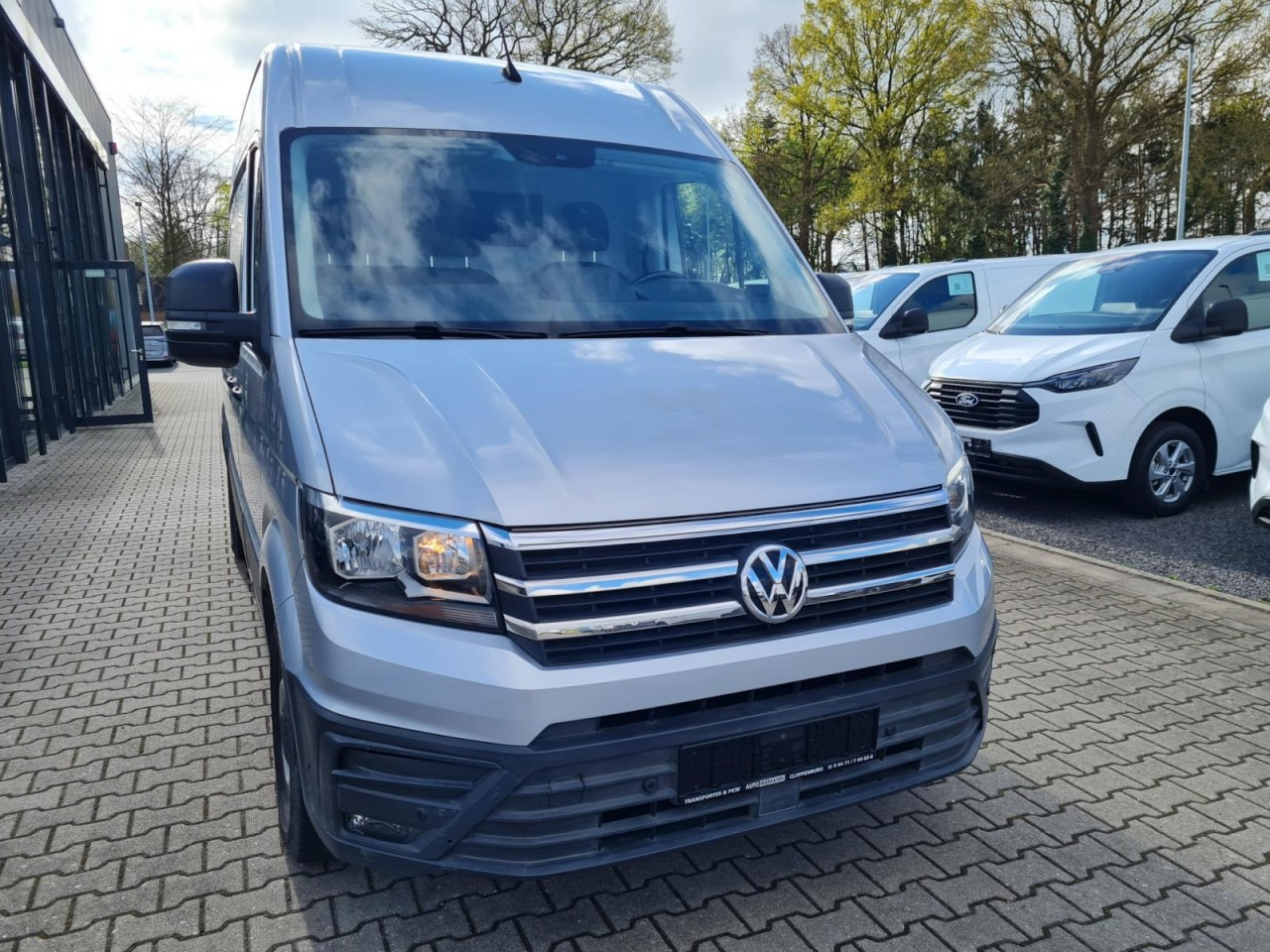 Volkswagen Crafter 35 Kasten TDI MR hoch NAVI KLIMA TEMPOMAT - Цельнометаллический фургон: фото 2 Volkswagen Crafter 35 Kasten TDI MR hoch NAVI KLIMA TEMPOMAT - Цельнометаллический фургон: фото 2