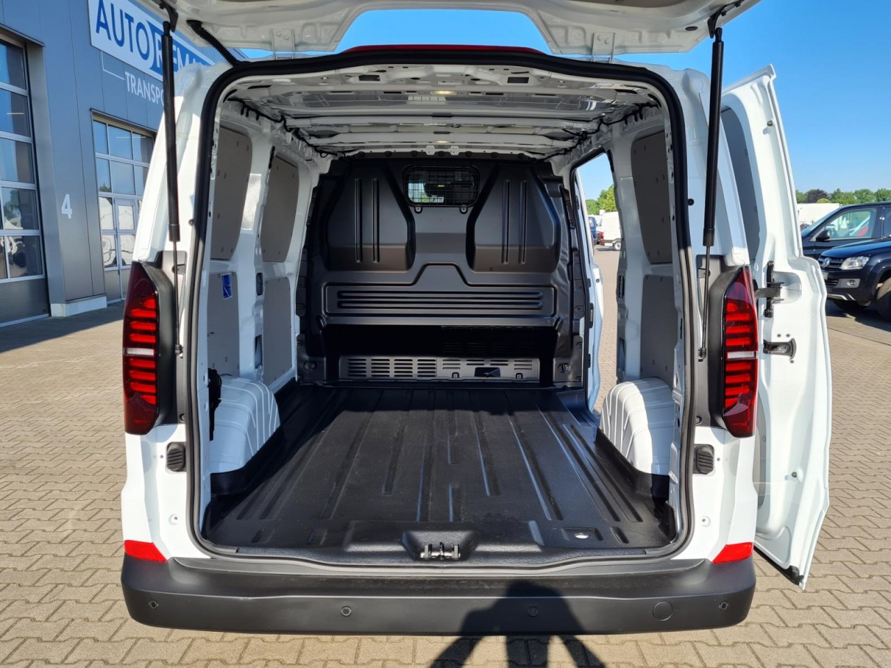 Volkswagen T7 Kasten TDi KR Heckklappe KLIMA PDC TEMPOMAT в лизинг Volkswagen T7 Kasten TDi KR Heckklappe KLIMA PDC TEMPOMAT: фото 6