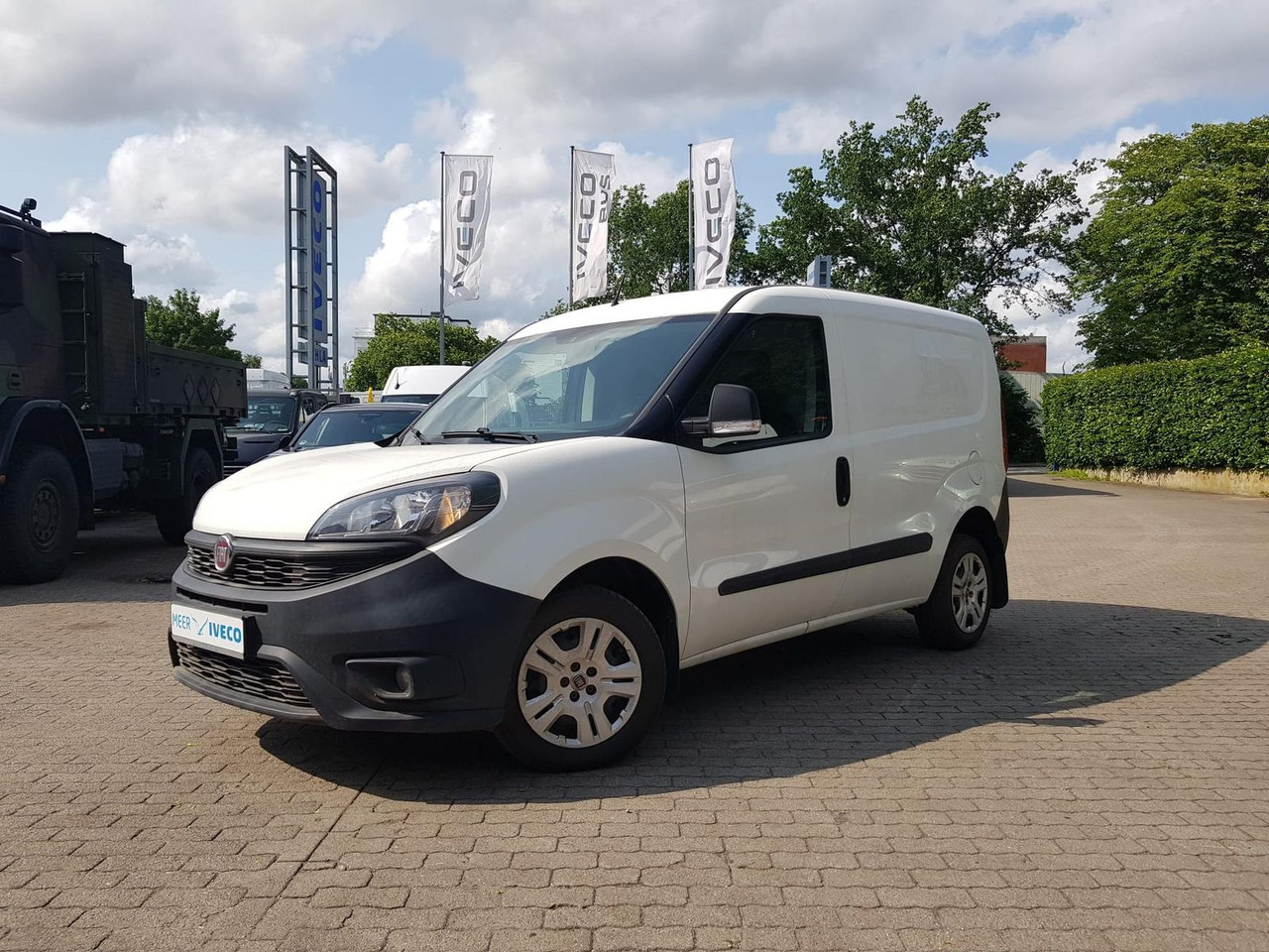 Fiat Doblo Kastenwagen SX 1.3 Klima, Radio mit Nav... - Пассажирский фургон: фото 1 Fiat Doblo Kastenwagen SX 1.3 Klima, Radio mit Nav... - Пассажирский фургон: фото 1