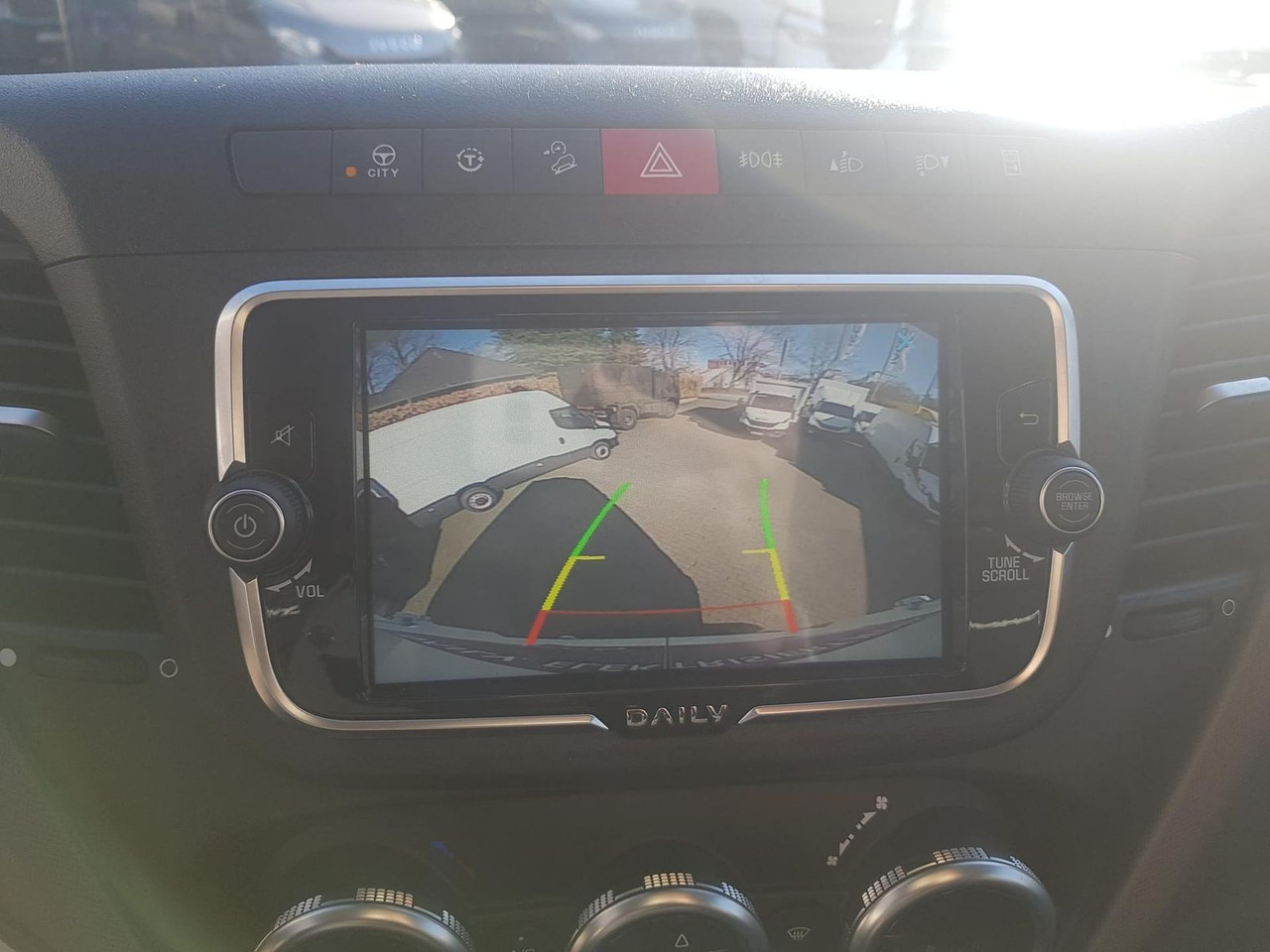 Iveco Daily 38S14E V Rückfahrkamera, AHK mit 3,5t, ... в лизинг Iveco Daily 38S14E V Rückfahrkamera, AHK mit 3,5t, ...: фото 15 Iveco Daily 38S14E V Rückfahrkamera, AHK mit 3,5t, ... в лизинг Iveco Daily 38S14E V Rückfahrkamera, AHK mit 3,5t, ...: фото 15