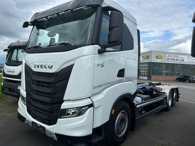 Iveco X-WAY AS280X49Y/PS ON Abrollkipper Hiab 21S.... - Крюковой мультилифт: фото 3 Iveco X-WAY AS280X49Y/PS ON Abrollkipper Hiab 21S.... - Крюковой мультилифт: фото 3