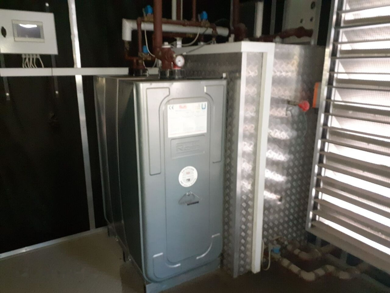 Stamford Generator Cummins STAMFORD 1600 KVA 2015 rok . Agregaty Prądotwó - Электрогенератор: фото 5 Stamford Generator Cummins STAMFORD 1600 KVA 2015 rok . Agregaty Prądotwó - Электрогенератор: фото 5