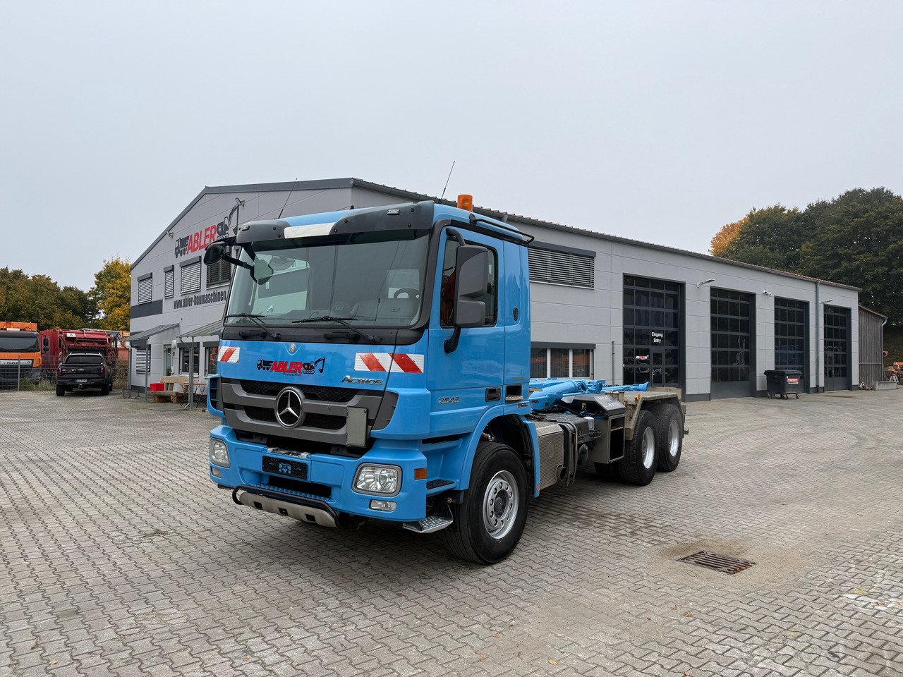 Mercedes-Benz 2646 Actros Abrollkipper Meiller AHK - Другая техника: фото 2 Mercedes-Benz 2646 Actros Abrollkipper Meiller AHK - Другая техника: фото 2