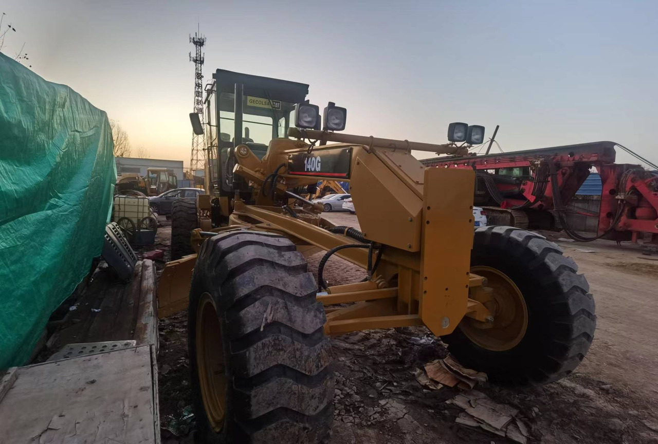 Caterpillar 140G - Грейдер: фото 2 Caterpillar 140G - Грейдер: фото 2