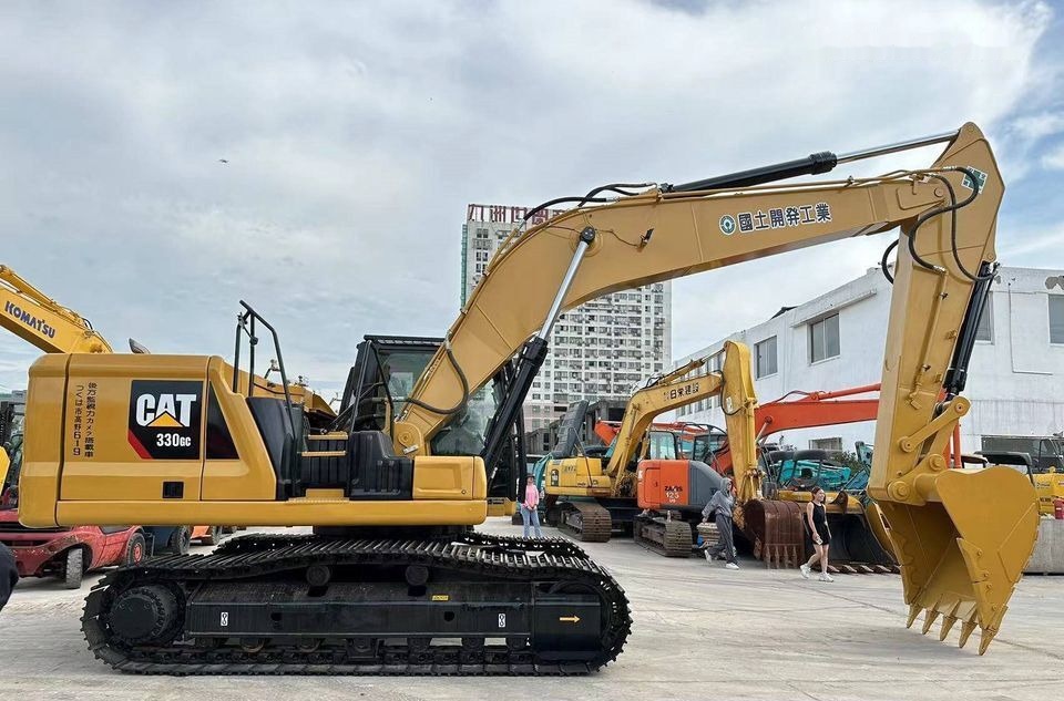 Caterpillar 330GC - Гусеничный экскаватор: фото 2 Caterpillar 330GC - Гусеничный экскаватор: фото 2