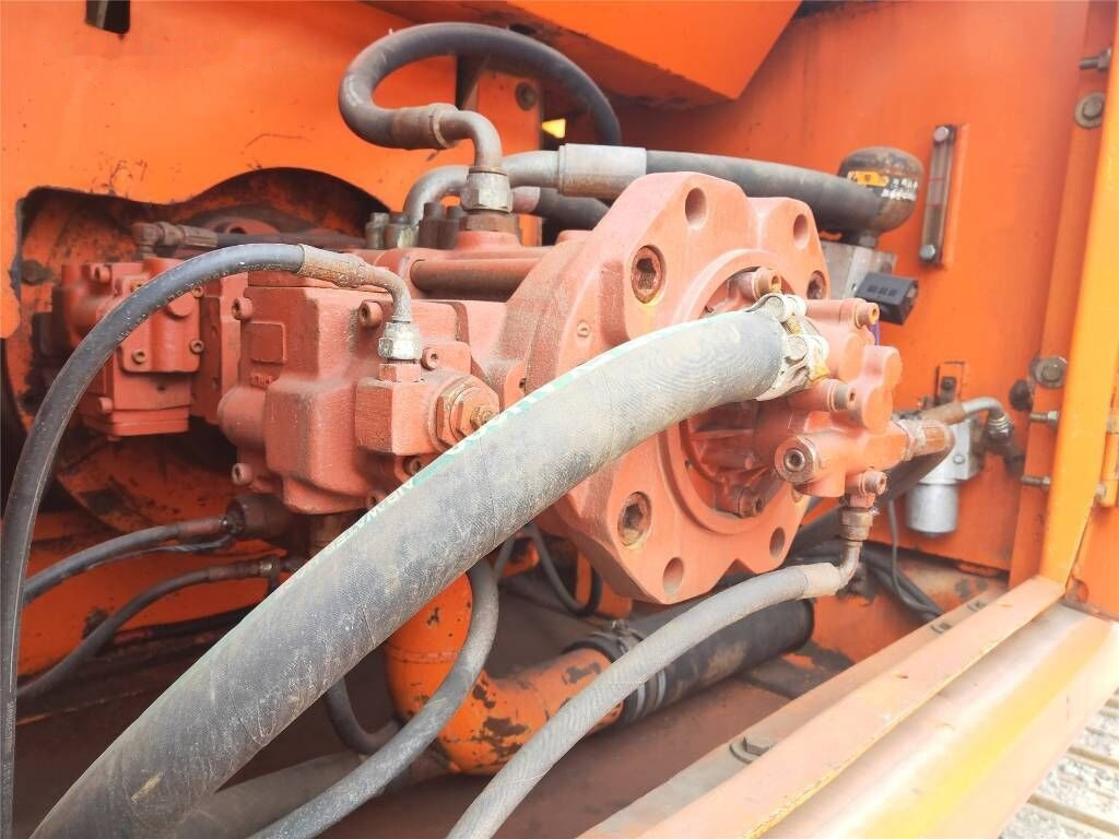 Doosan DH 300 LC-7 - Гусеничный экскаватор: фото 5 Doosan DH 300 LC-7 - Гусеничный экскаватор: фото 5