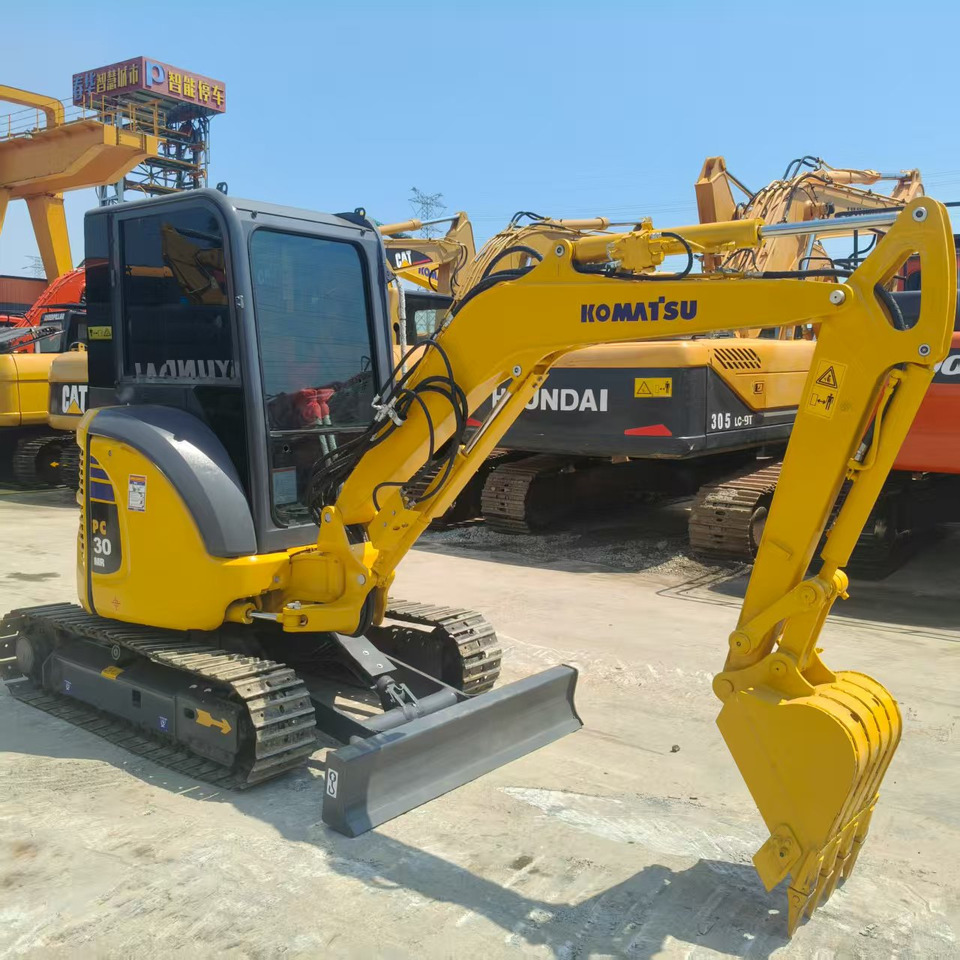 KOMATSU PC30MR - Мини-экскаватор: фото 2 KOMATSU PC30MR - Мини-экскаватор: фото 2