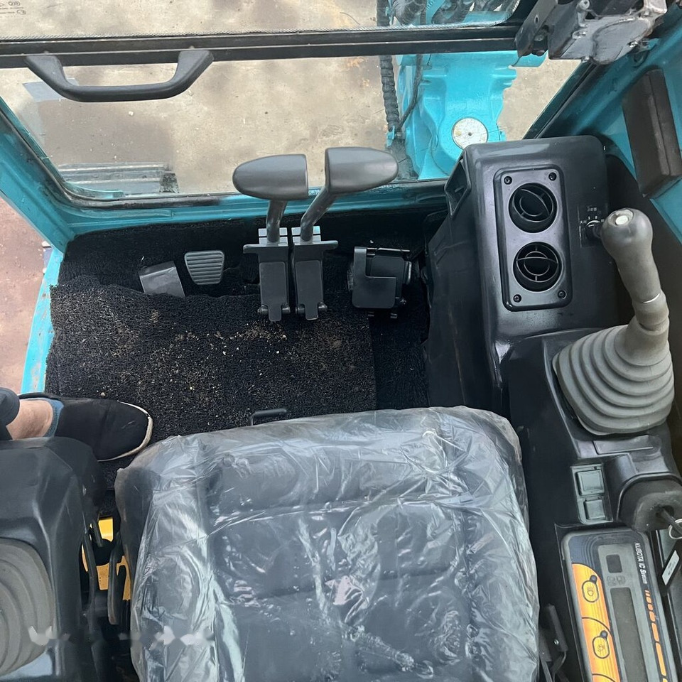 Kubota U25S - Гусеничный экскаватор: фото 5 Kubota U25S - Гусеничный экскаватор: фото 5