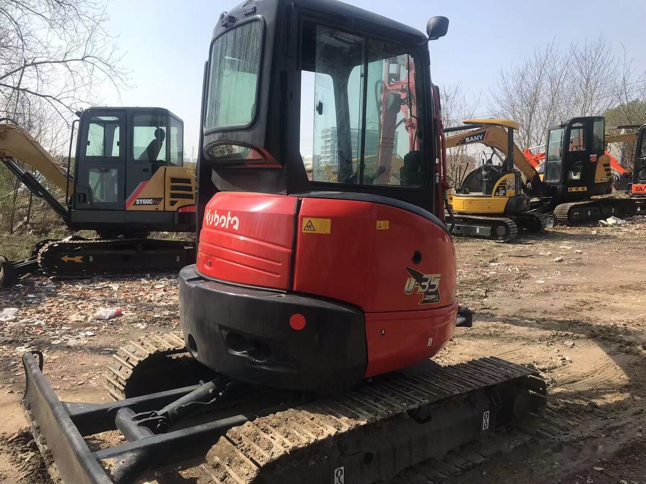 Kubota U35 - Гусеничный экскаватор: фото 4 Kubota U35 - Гусеничный экскаватор: фото 4