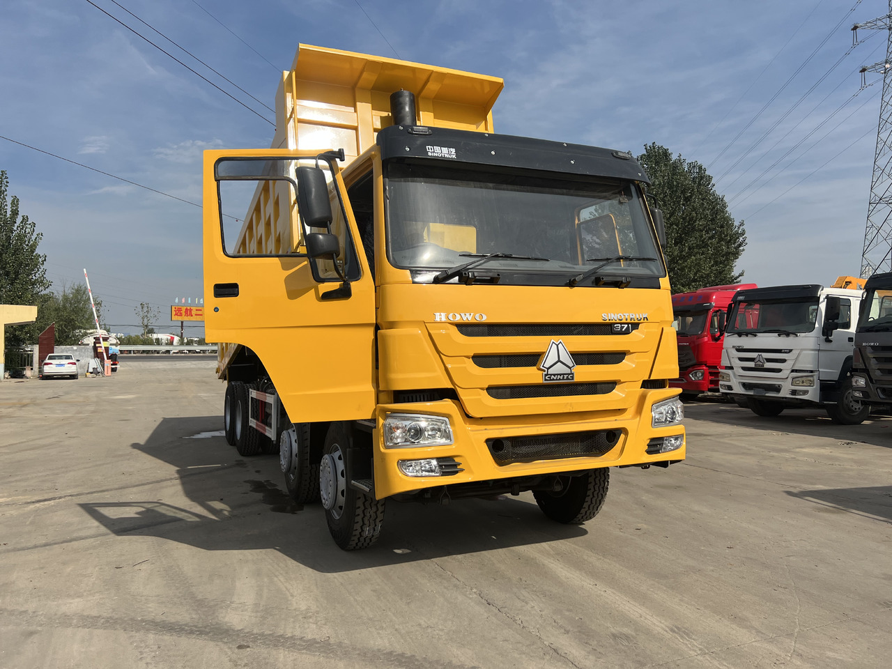 SINOTRUK HOWO 8*4 RHD - Самосвал: фото 4 SINOTRUK HOWO 8*4 RHD - Самосвал: фото 4
