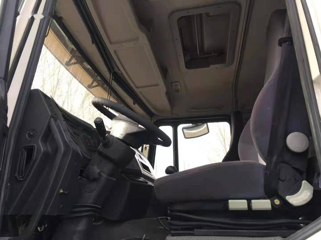 Shacman F3000 - Ассенизатор: фото 5 Shacman F3000 - Ассенизатор: фото 5