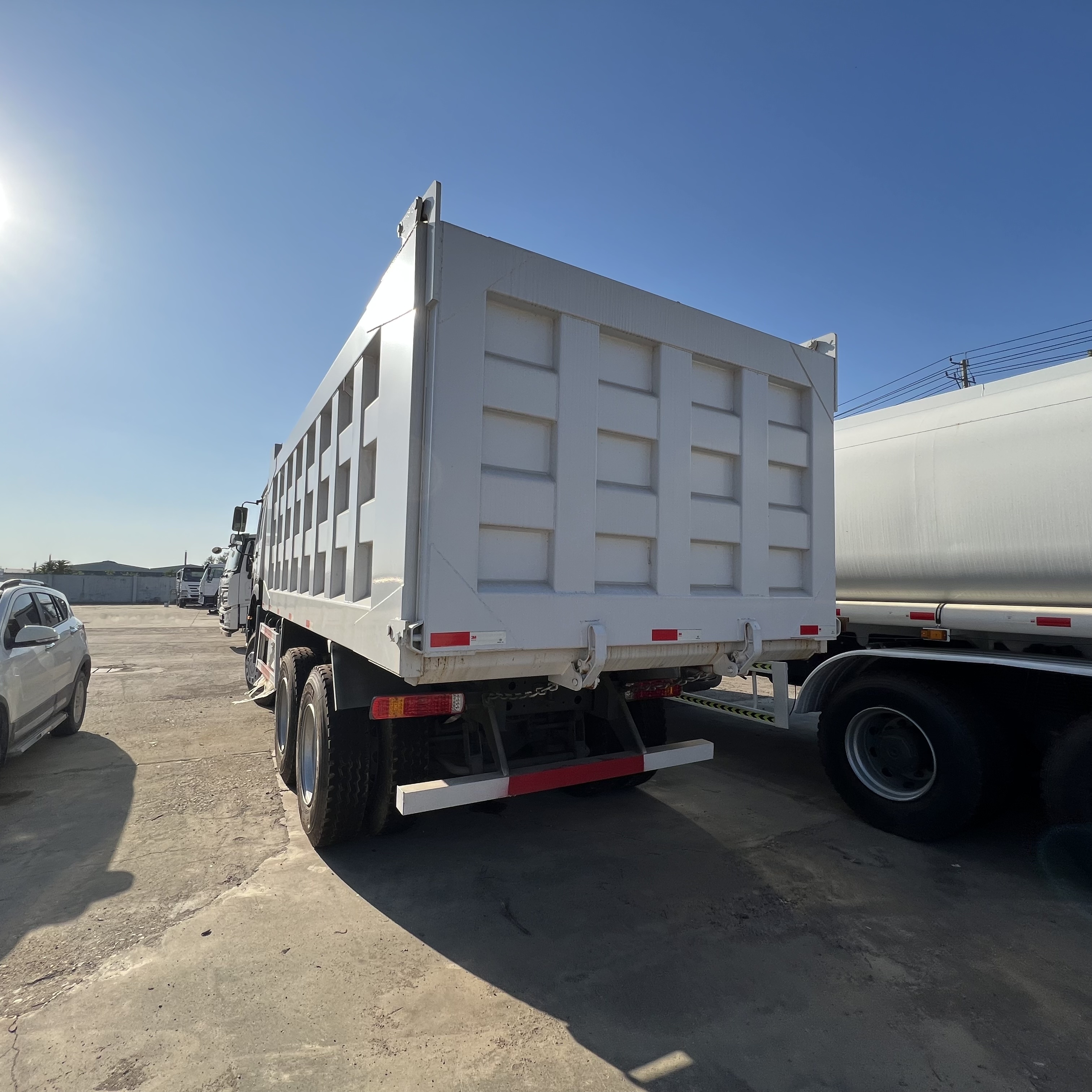 Sinotruk HOWO 371 6*4 Dump truck - Самосвал: фото 4 Sinotruk HOWO 371 6*4 Dump truck - Самосвал: фото 4