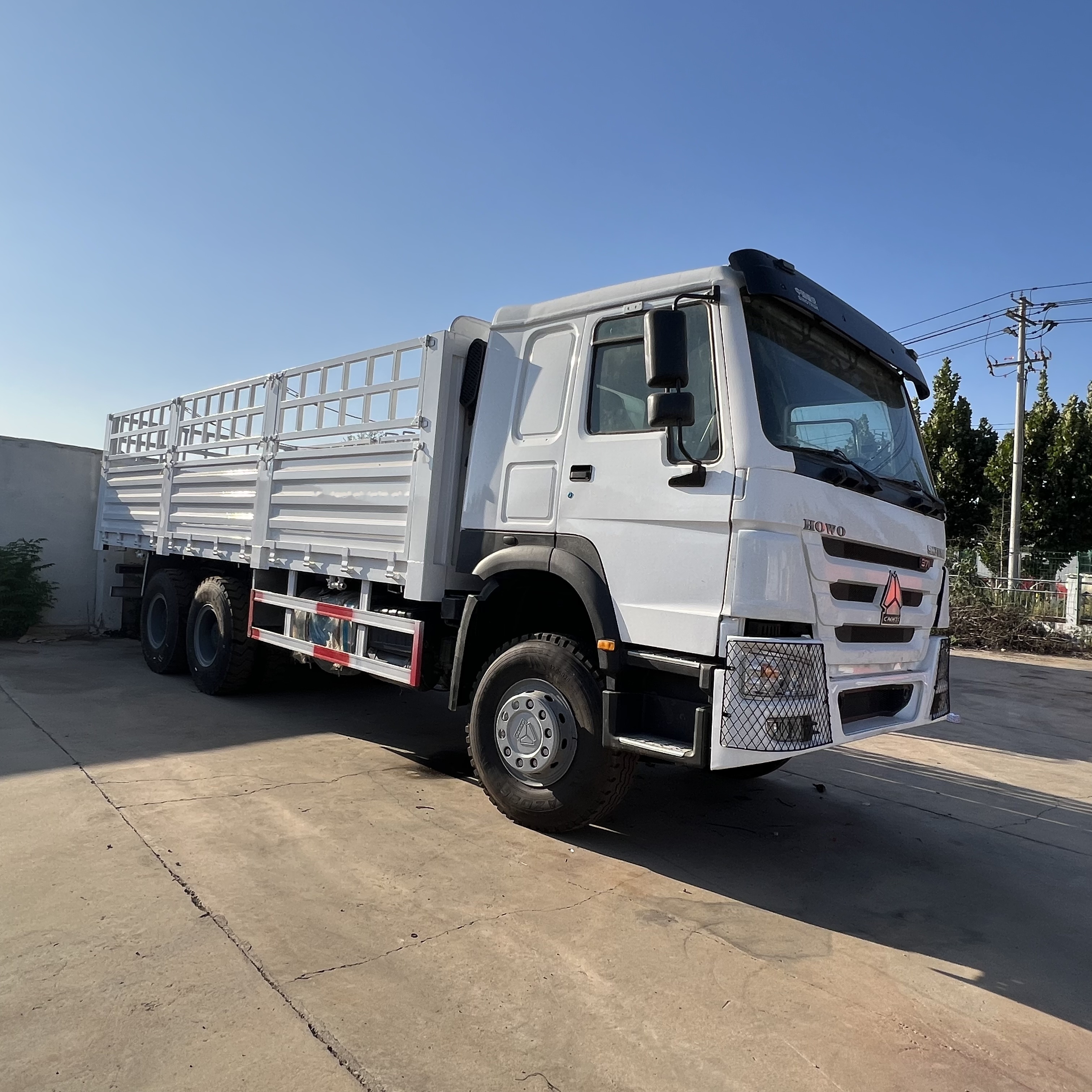 Sinotruk HOWO 371 6*4 Fence Truck - Грузовик бортовой/ Платформа: фото 1 Sinotruk HOWO 371 6*4 Fence Truck - Грузовик бортовой/ Платформа: фото 1