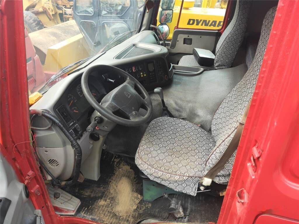 Sinotruk HOWO 8*4 Dump truck - Самосвал: фото 5 Sinotruk HOWO 8*4 Dump truck - Самосвал: фото 5