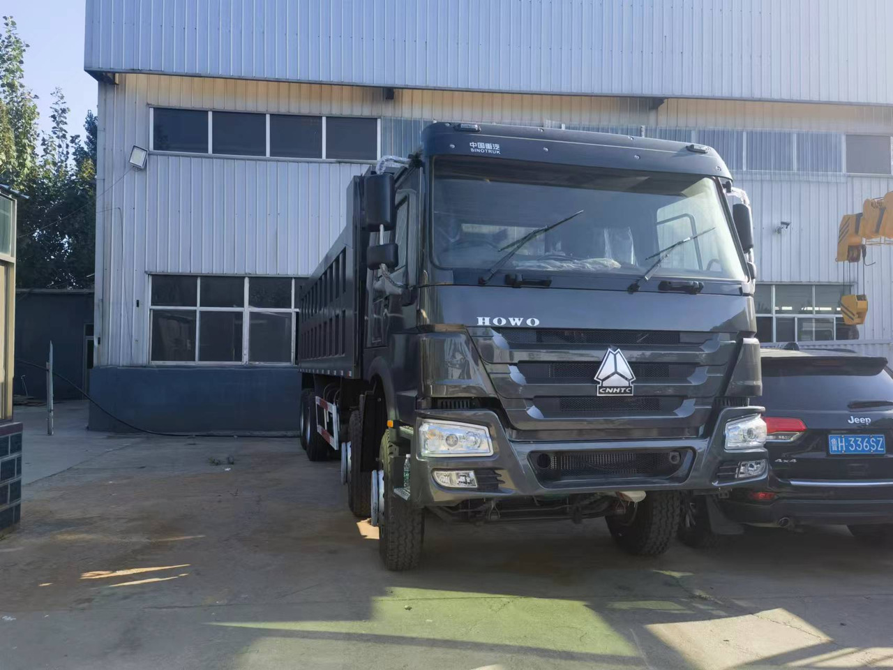 Sinotruk HOWO 8*4 Dump truck - Самосвал: фото 1 Sinotruk HOWO 8*4 Dump truck - Самосвал: фото 1