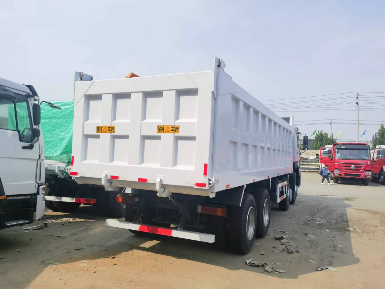 Sinotruk HOWO 8*4 Dump truck - Самосвал: фото 2 Sinotruk HOWO 8*4 Dump truck - Самосвал: фото 2