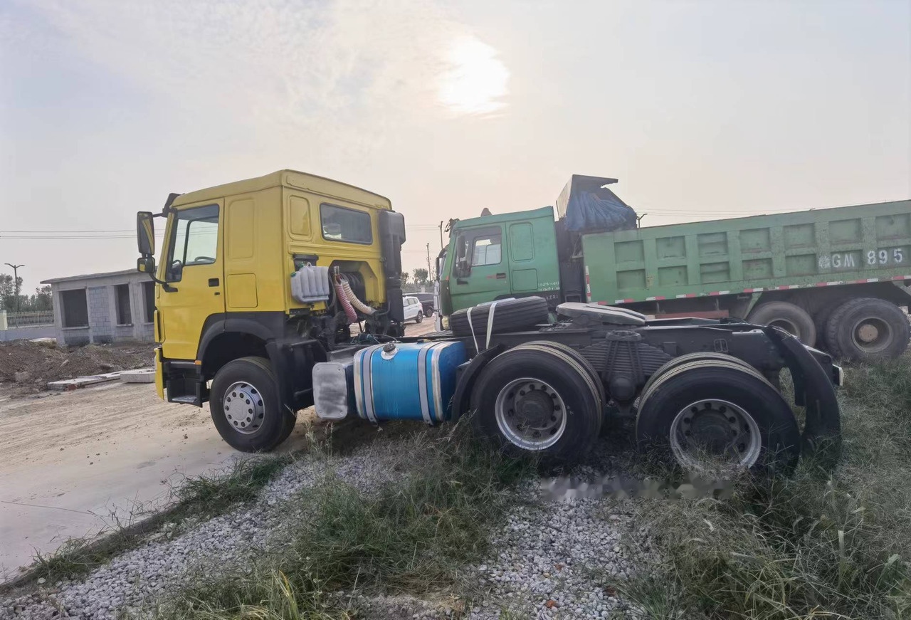 Sinotruk HOWO 371 Tractor - Тягач: фото 5 Sinotruk HOWO 371 Tractor - Тягач: фото 5