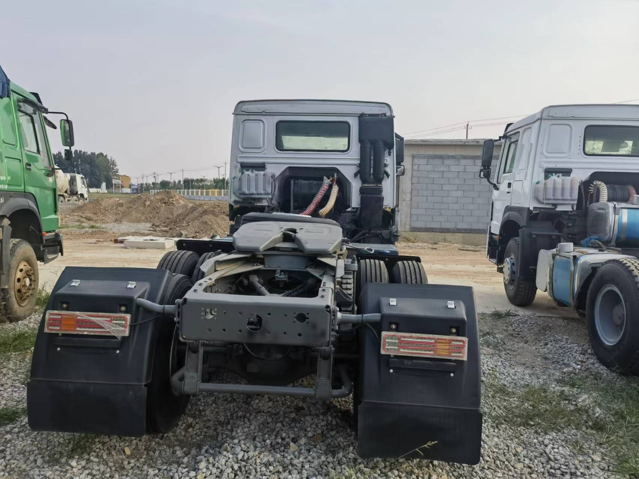 Sinotruk HOWO 371 Tractor - Тягач: фото 5 Sinotruk HOWO 371 Tractor - Тягач: фото 5