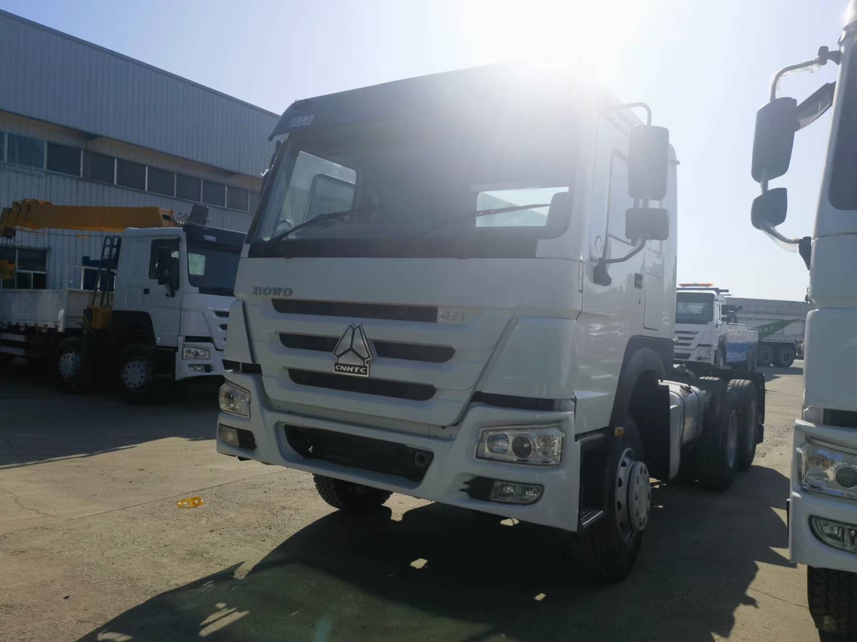 Sinotruk HOWO 371 Tractor - Тягач: фото 1 Sinotruk HOWO 371 Tractor - Тягач: фото 1