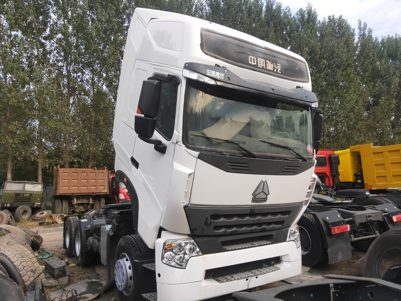 Sinotruk HOWO A7 6*4 Tractor - Тягач: фото 3 Sinotruk HOWO A7 6*4 Tractor - Тягач: фото 3