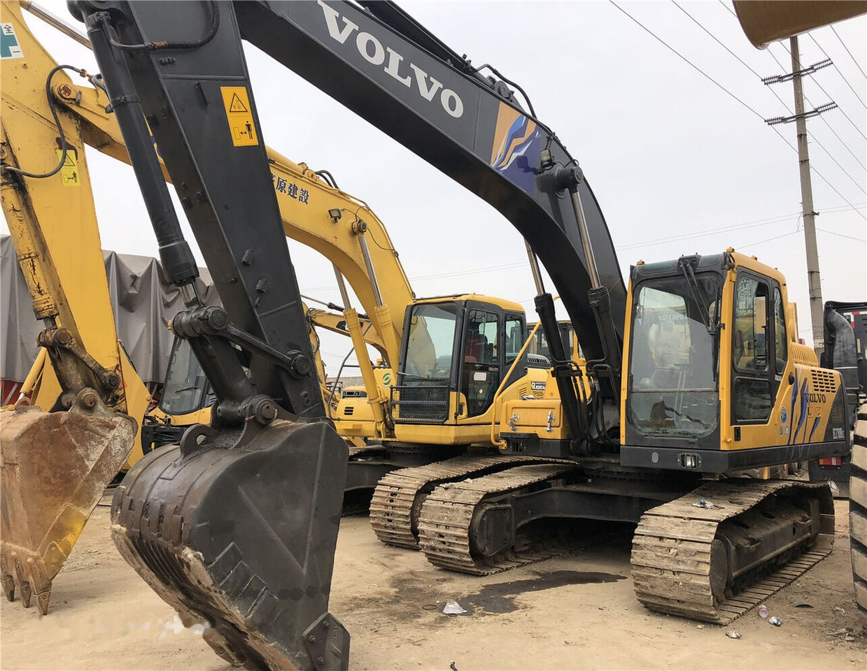 Volvo EC210C - Гусеничный экскаватор: фото 1 Volvo EC210C - Гусеничный экскаватор: фото 1