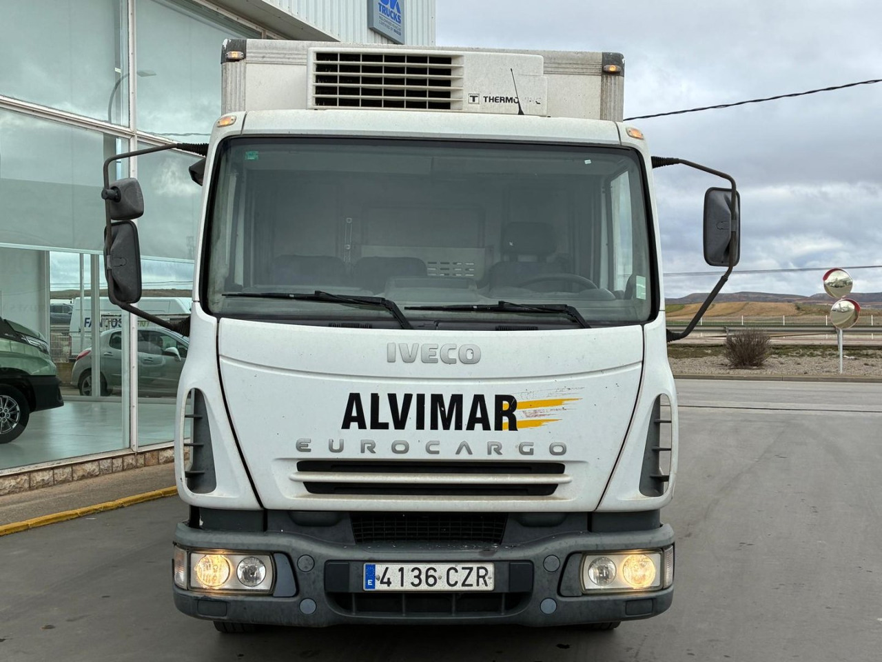 Caja cerrada IVECO Eurocargo ML 100 E18 P - Рефрижератор: фото 2 Caja cerrada IVECO Eurocargo ML 100 E18 P - Рефрижератор: фото 2