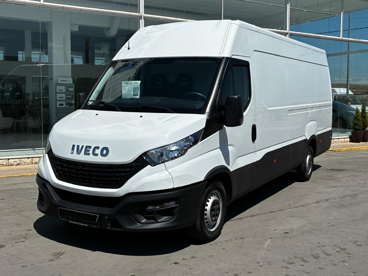 Furgón IVECO 35S14 V 16m3 - Цельнометаллический фургон: фото 1 Furgón IVECO 35S14 V 16m3 - Цельнометаллический фургон: фото 1
