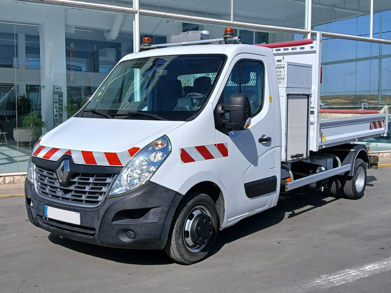 Volquete/Dumper Renault MASTER R3500 L3 2.3 - Малотоннажный самосвал: фото 1 Volquete/Dumper Renault MASTER R3500 L3 2.3 - Малотоннажный самосвал: фото 1