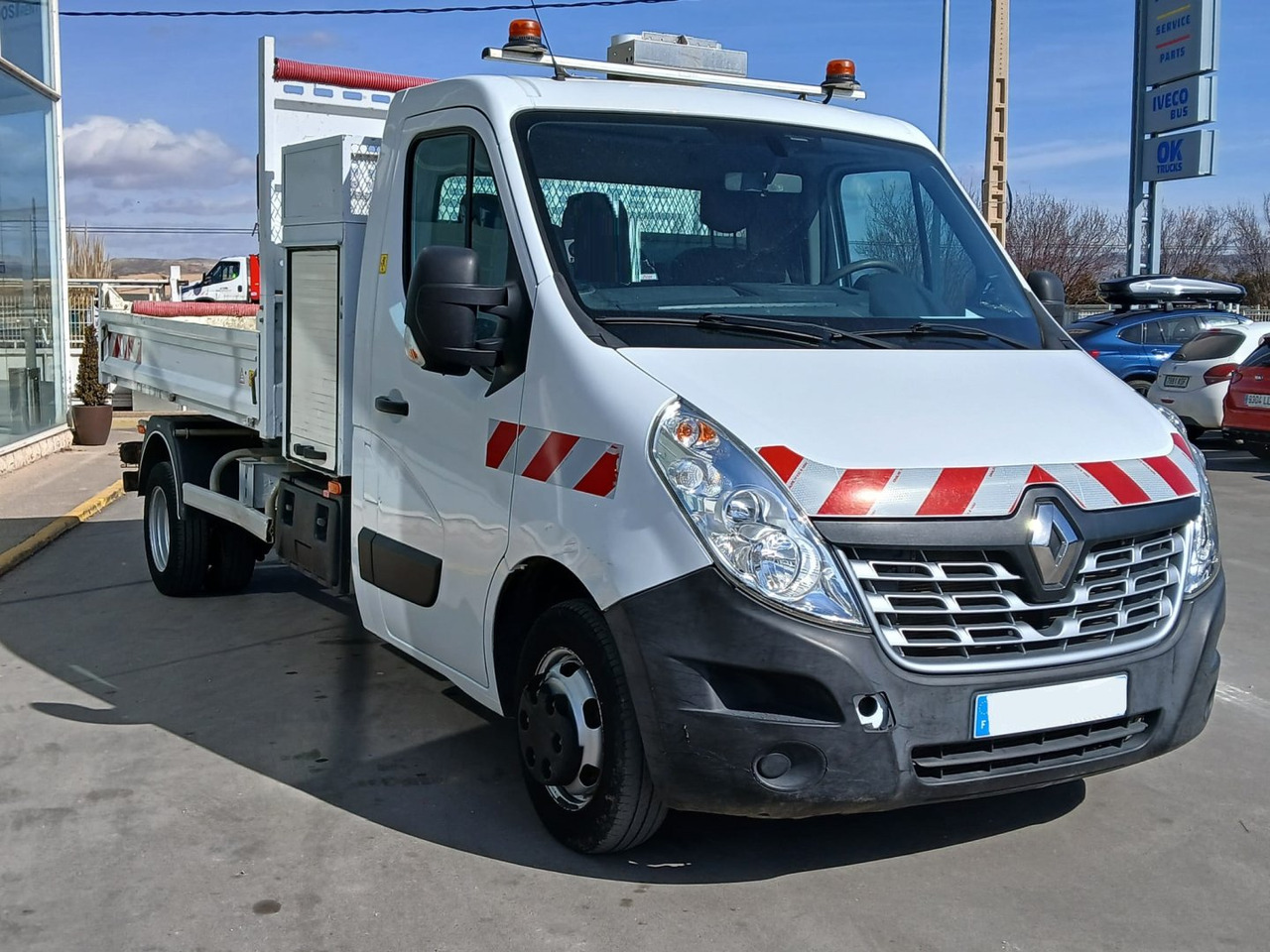 Volquete/Dumper Renault MASTER R3500 L3 2.3 - Малотоннажный самосвал: фото 2 Volquete/Dumper Renault MASTER R3500 L3 2.3 - Малотоннажный самосвал: фото 2