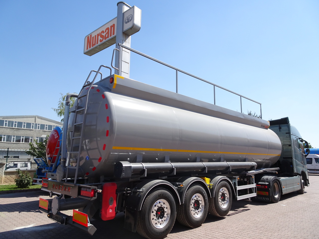 NURSAN Slurry Tanker - Полуприцеп-цистерна: фото 3 NURSAN Slurry Tanker - Полуприцеп-цистерна: фото 3
