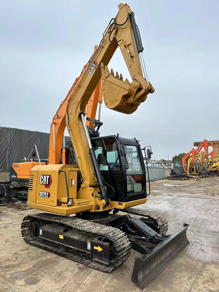 CAT 307E2 - Мини-экскаватор: фото 2 CAT 307E2 - Мини-экскаватор: фото 2