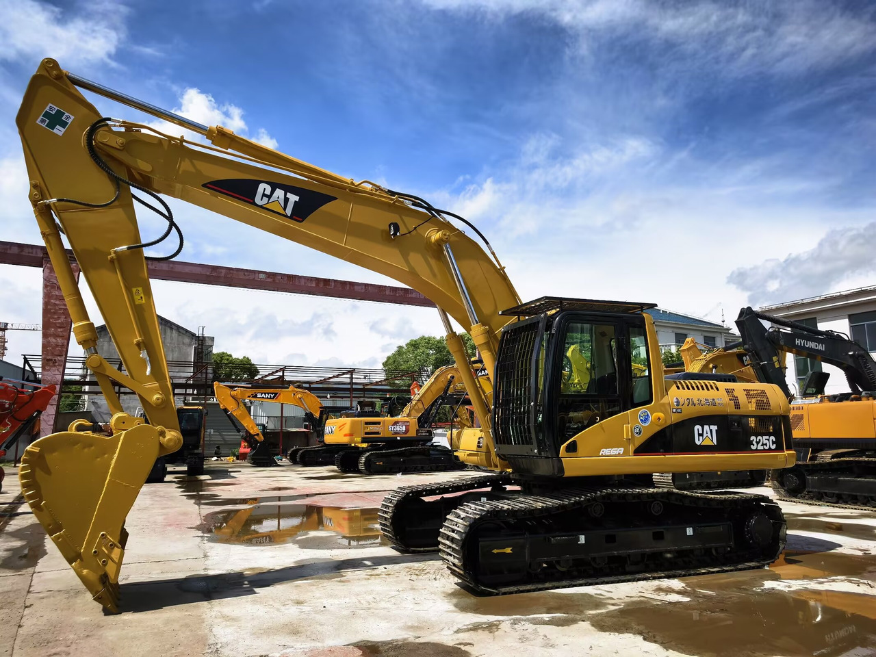 CAT 325C - Гусеничный экскаватор: фото 2 CAT 325C - Гусеничный экскаватор: фото 2