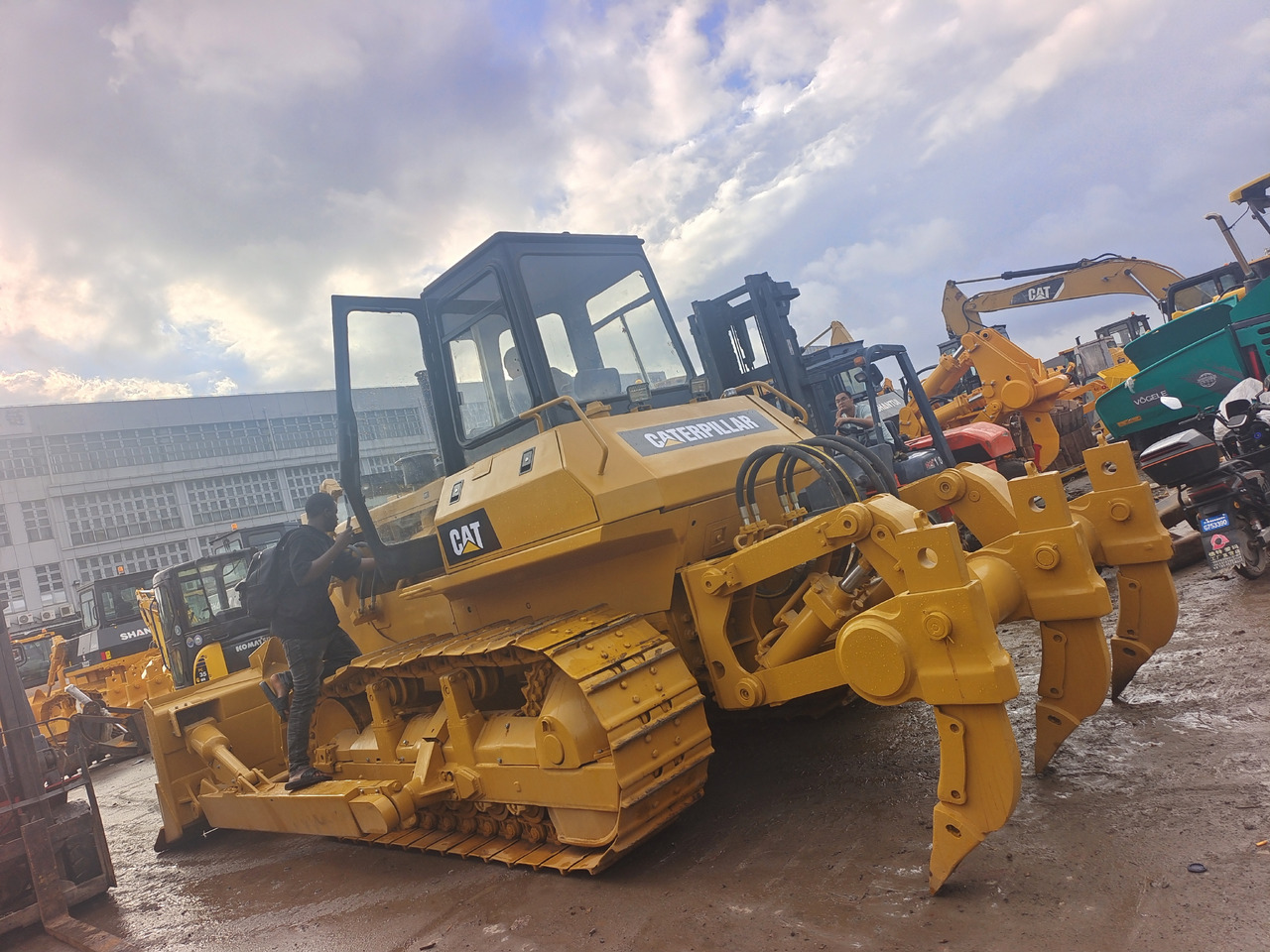 CAT D7G - Бульдозер: фото 4 CAT D7G - Бульдозер: фото 4