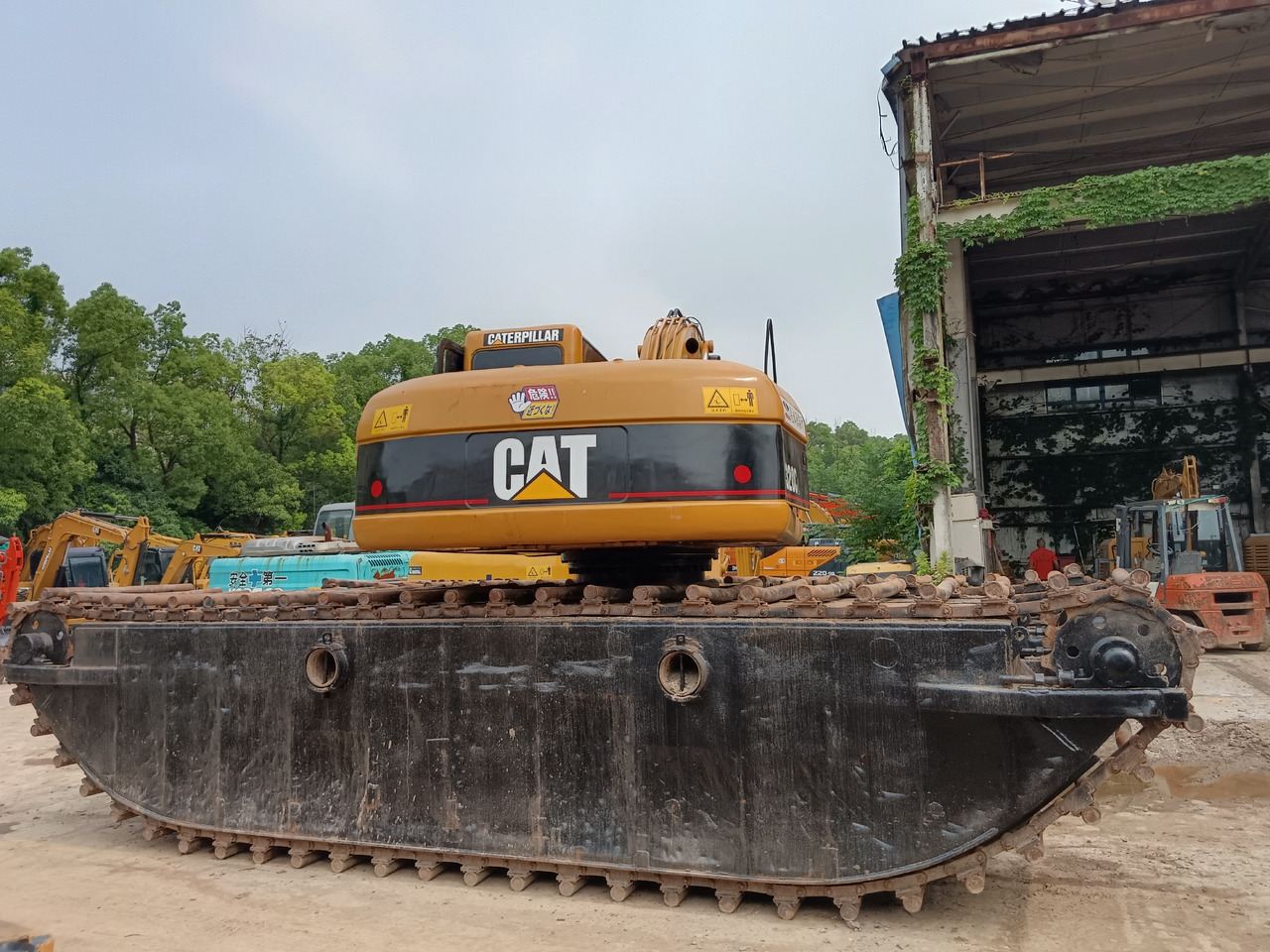 CATERPILLAR 320 CL CAT 320CL BL DREDGER - Водный экскаватор: фото 3 CATERPILLAR 320 CL CAT 320CL BL DREDGER - Водный экскаватор: фото 3