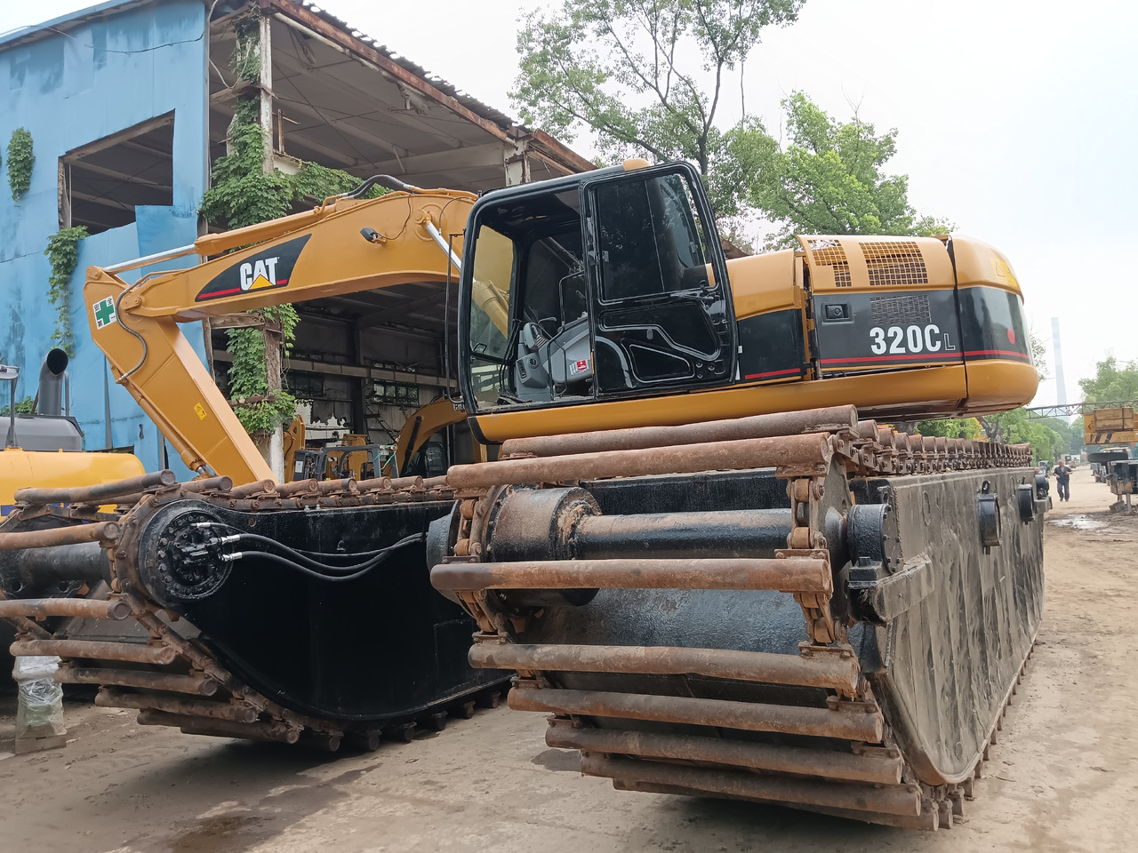 CATERPILLAR 320CL CAT 320BL DREDGER - Водный экскаватор: фото 3 CATERPILLAR 320CL CAT 320BL DREDGER - Водный экскаватор: фото 3