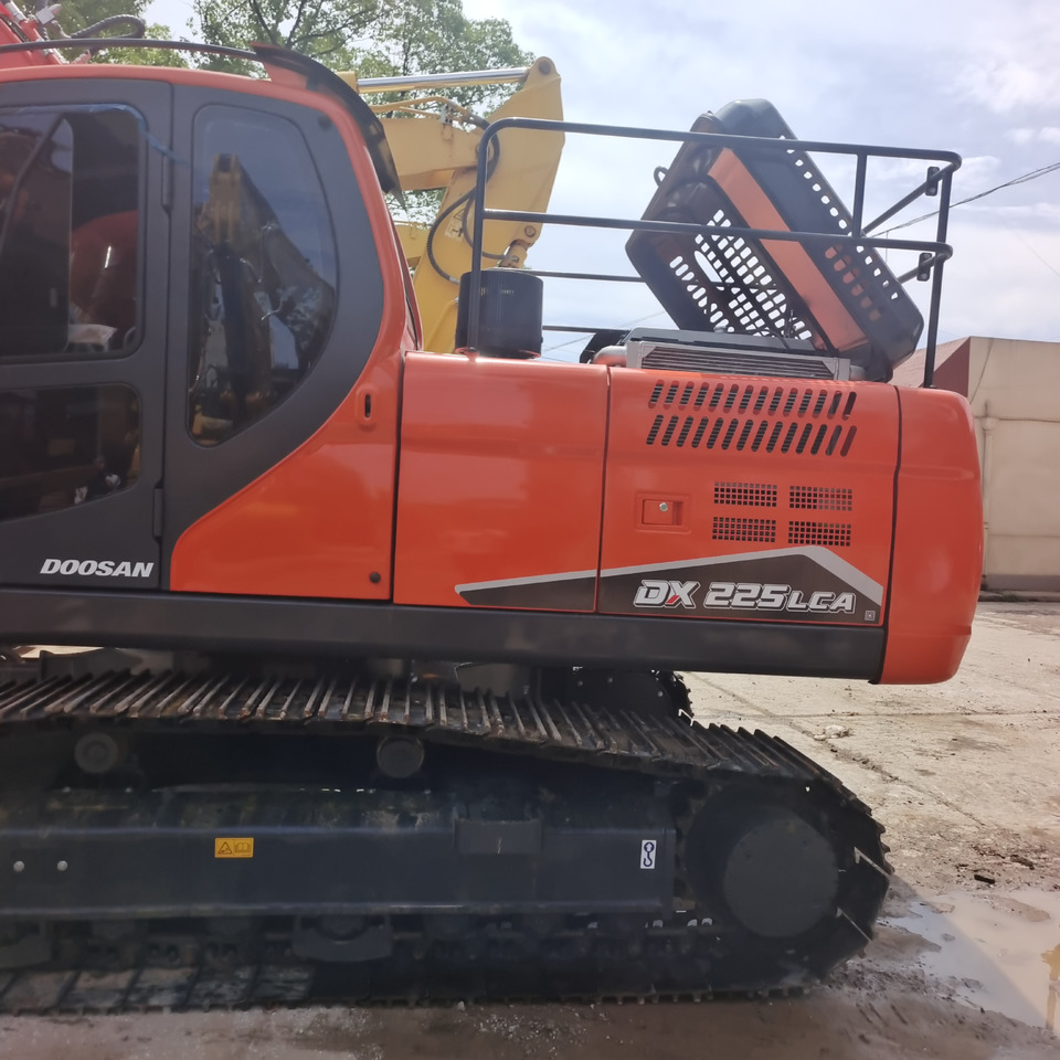 Гусеничный экскаватор DOOSAN DX225LCA: фото 7 Гусеничный экскаватор DOOSAN DX225LCA: фото 7