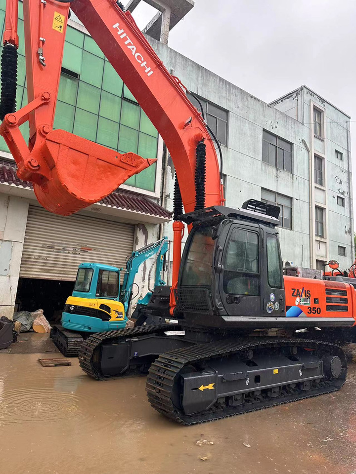 HITACHI ZX350 - Гусеничный экскаватор: фото 2 HITACHI ZX350 - Гусеничный экскаватор: фото 2