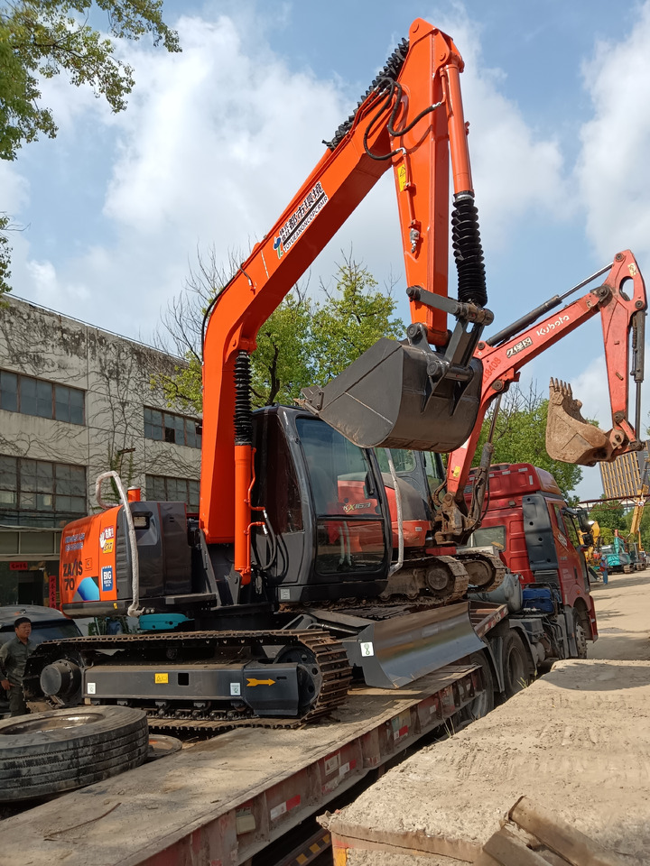HITACHI ZX70 - Мини-экскаватор: фото 2 HITACHI ZX70 - Мини-экскаватор: фото 2