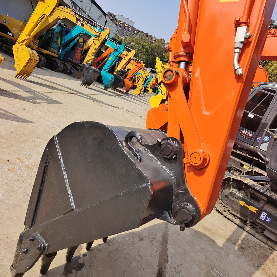 HITACHI ZX70 - Мини-экскаватор: фото 2 HITACHI ZX70 - Мини-экскаватор: фото 2