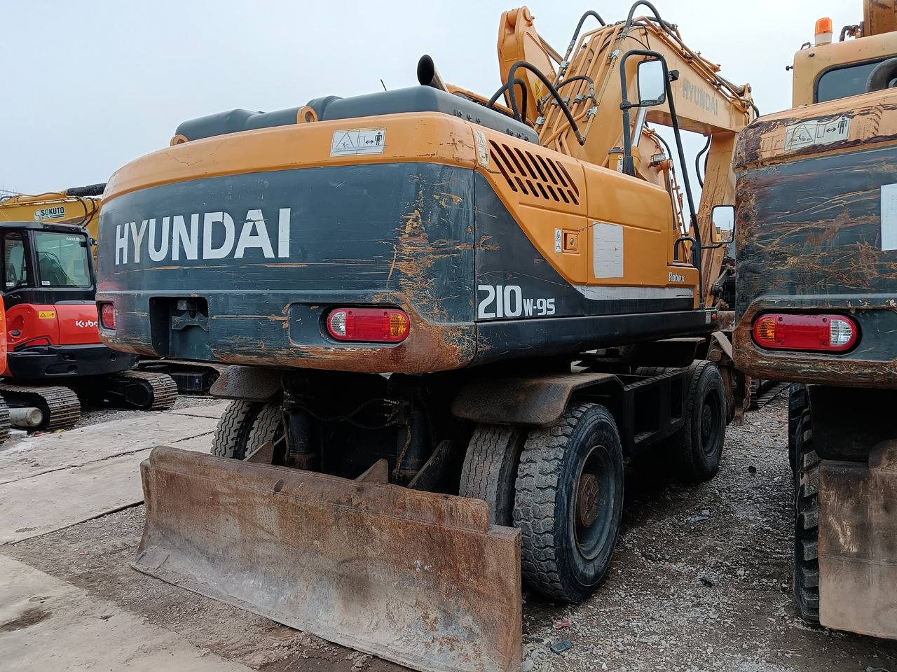 Колёсный экскаватор HYUNDAI 210W-9S Hyundai 210 W - 9 S: фото 19